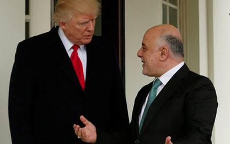 Thủ tướng Iraq Abadi (trái) và Tổng thống Mỹ Trump.